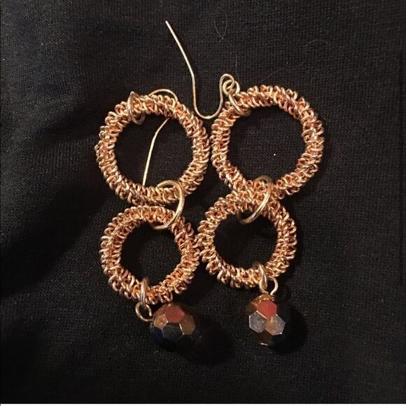 GORGEOUS GOLDEN Circle Necklace! - Picture 13 of 14